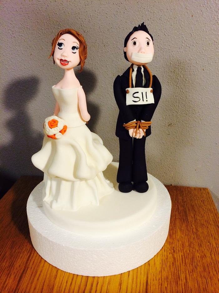 Bride&groom cake topper