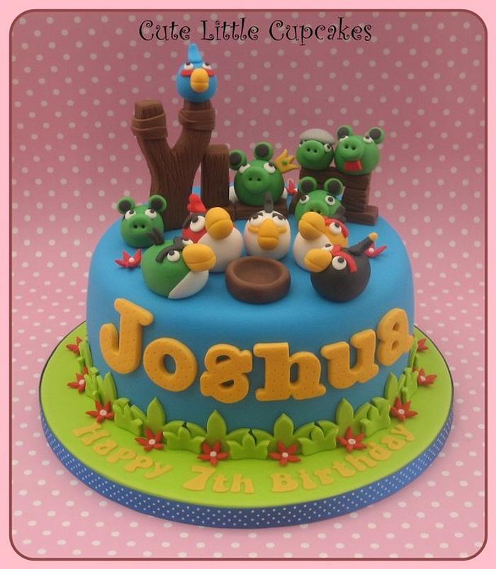 "Angry Birds" Cake