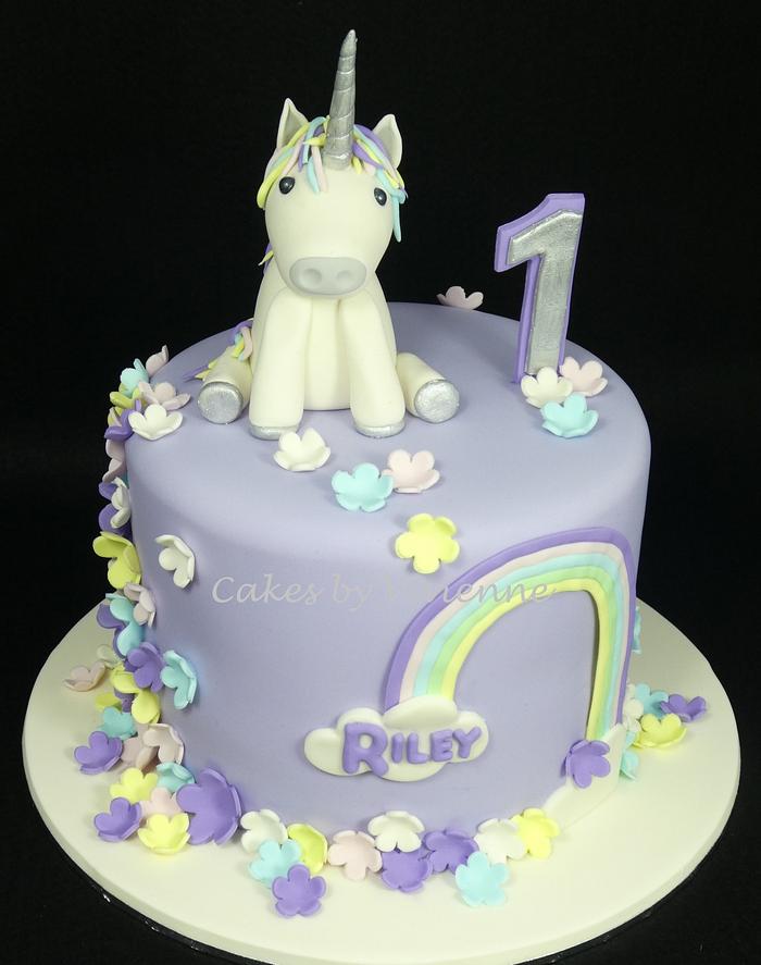 Unicorn 1st Birthday Cake