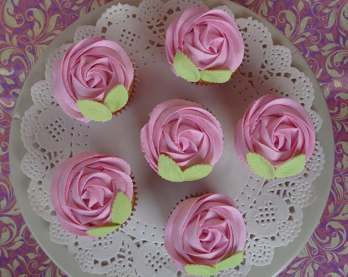 pink rose cupcakes