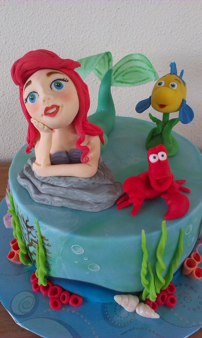 Little Mermaid Ariel, Sebastian and Botje.