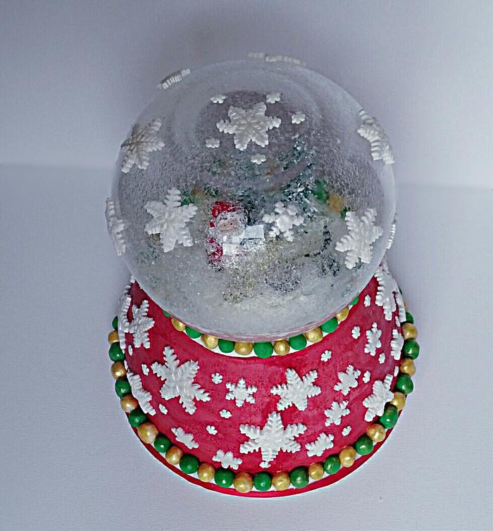 Christmas snow globe cake.