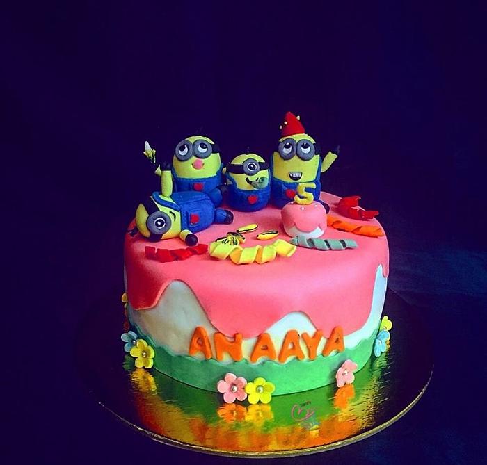 A minion themed cake.