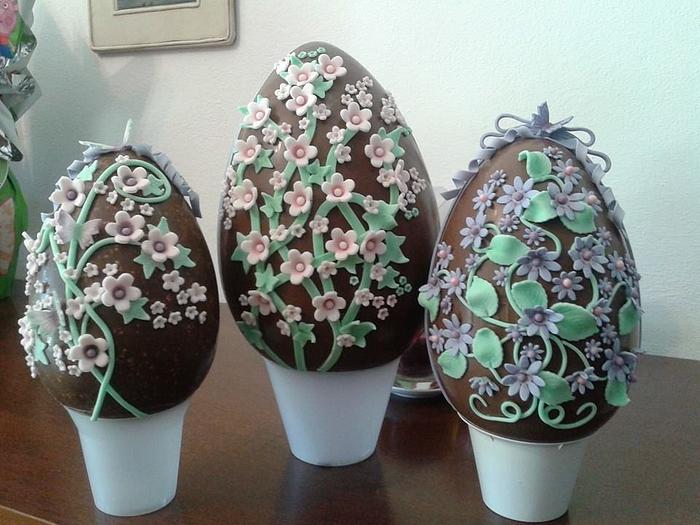 CHOCCOLATE EGGS DECORATED
