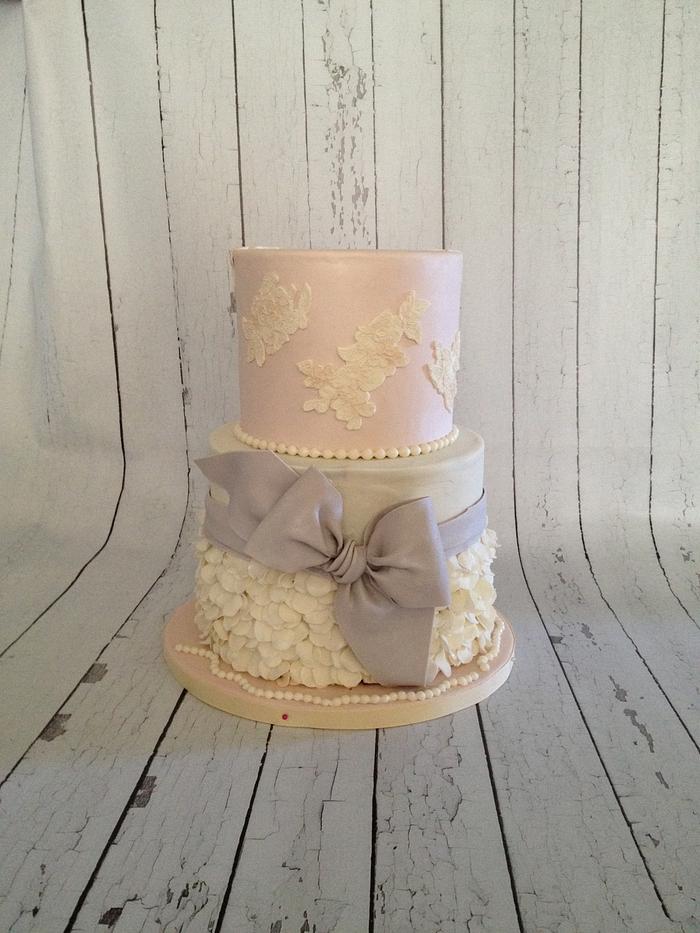 Pearls, ruffle and lace cake