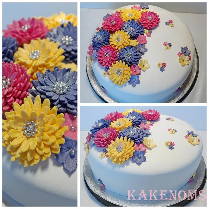 Summer blossom cake