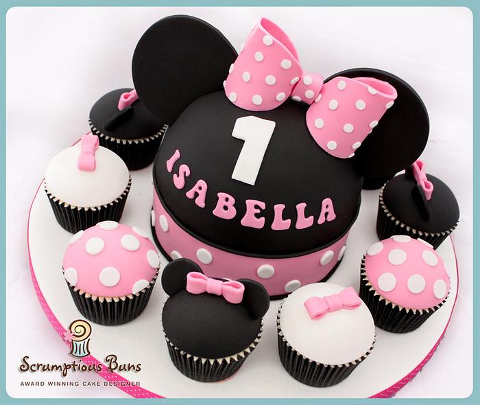 Big Cake Little Cakes : Minnie Mouse