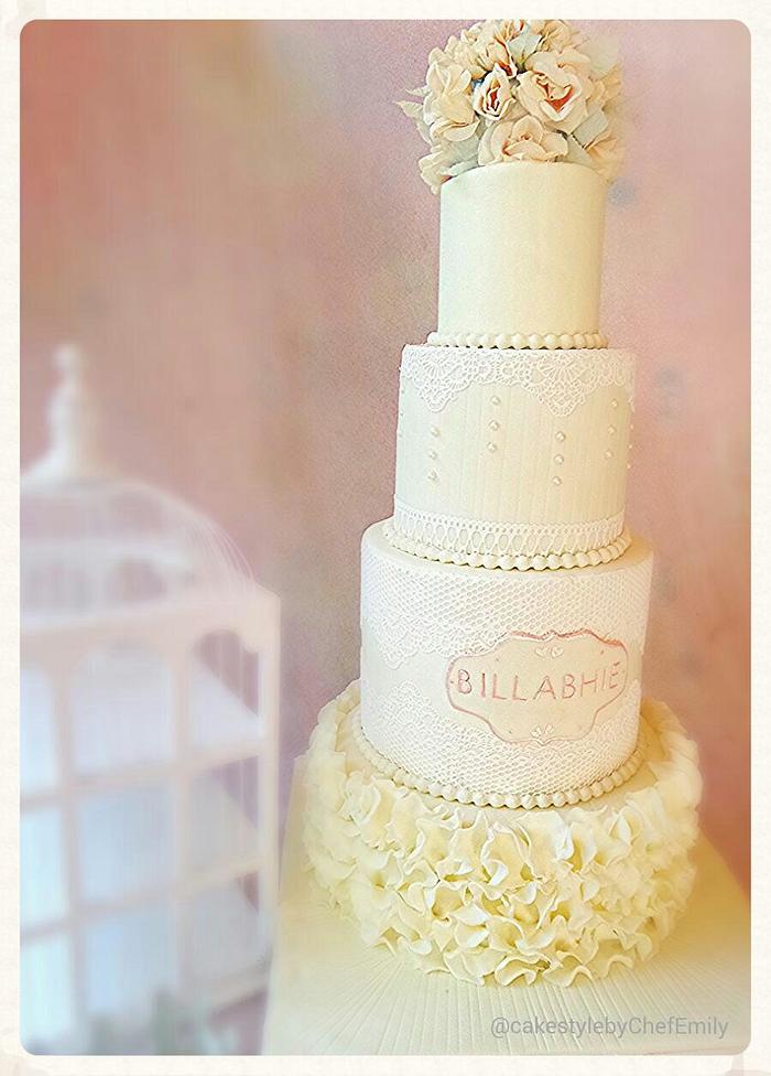 Lace and love  wedding cake