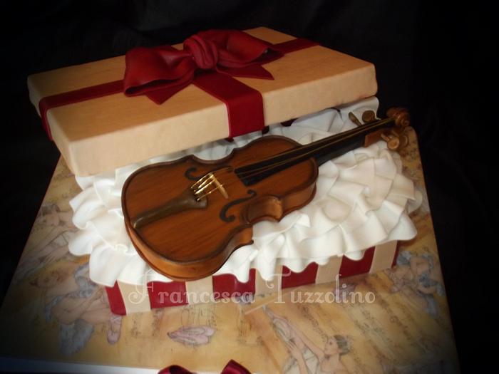 cake for a little violinist
