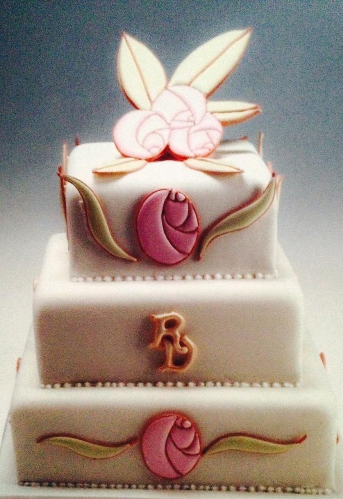 Renee Macintosh square wedding cake