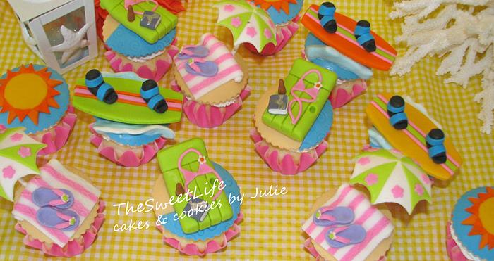 Summertime cupcakes and toppers