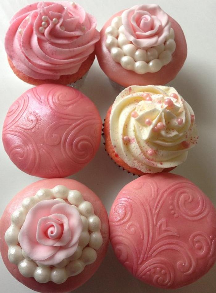 Pretty in Pink cupcakes