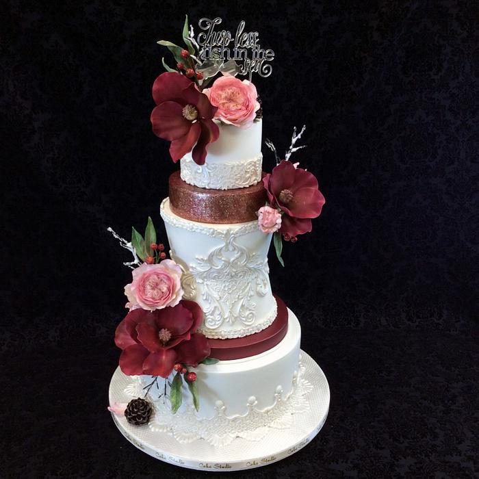 Holiday Splendor Wedding Cake