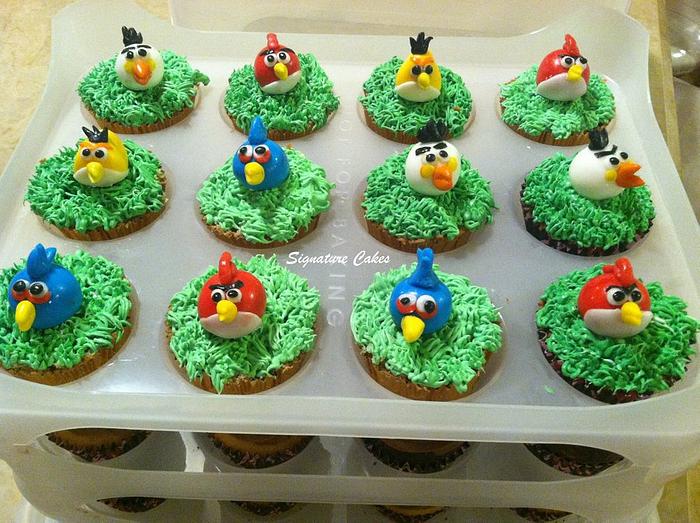 angry birds cupcakes
