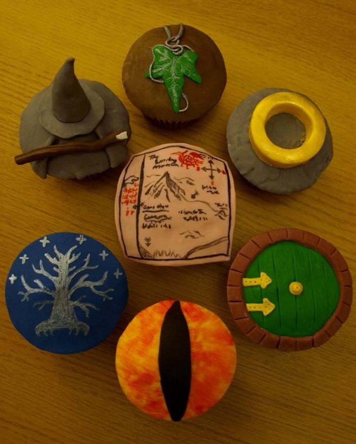 The Hobbit and Lord of the Rings Cupcakes