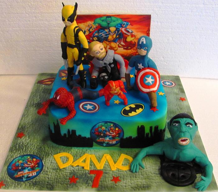 SUPER HEROES CAKE