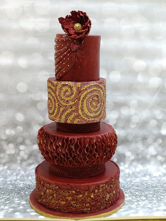 maroon and gold weddingcake