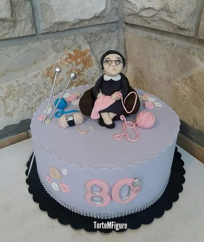 Granny knitting cake