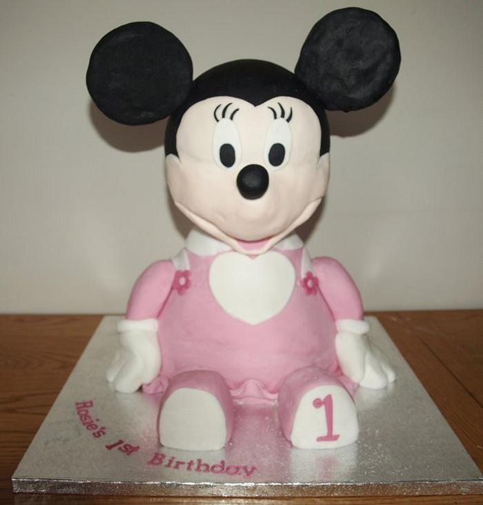 Minnie Mouse 3d cake 