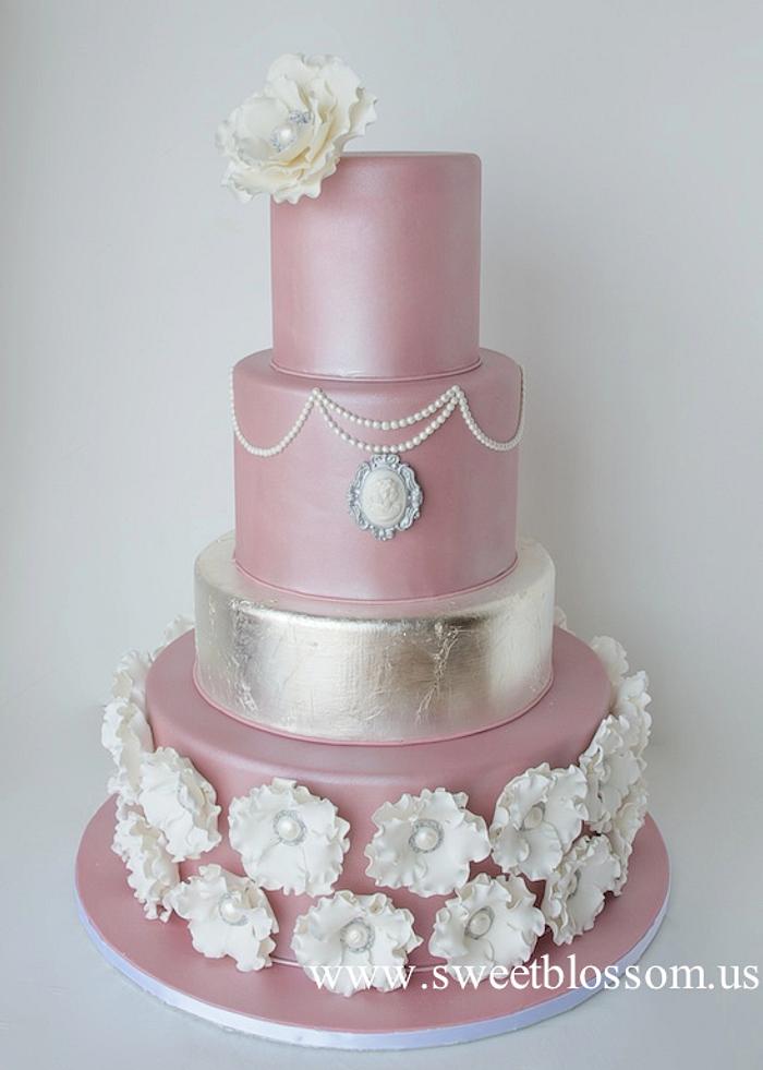 Dusty pink wedding cake