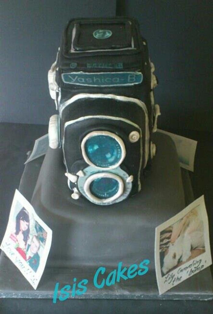My first camera cake for the hubby! 