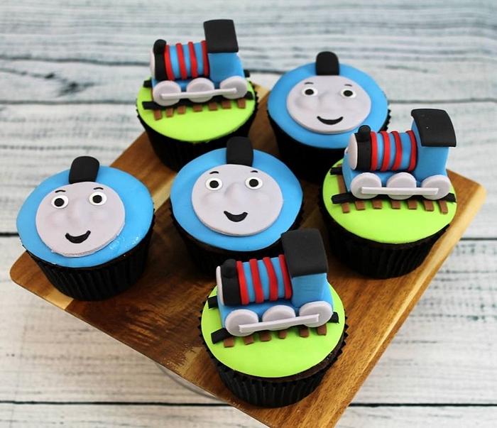 Thomas the Tank cupcakes