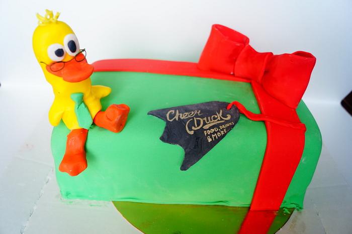 cake for restaurant cheer duck