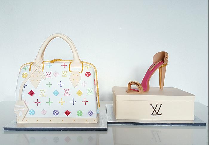 Louis Vuitton handbag and a shoe 👜👡