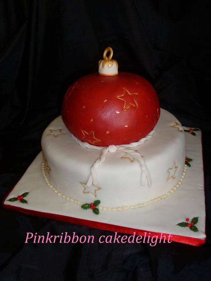 Christmas bauble cake