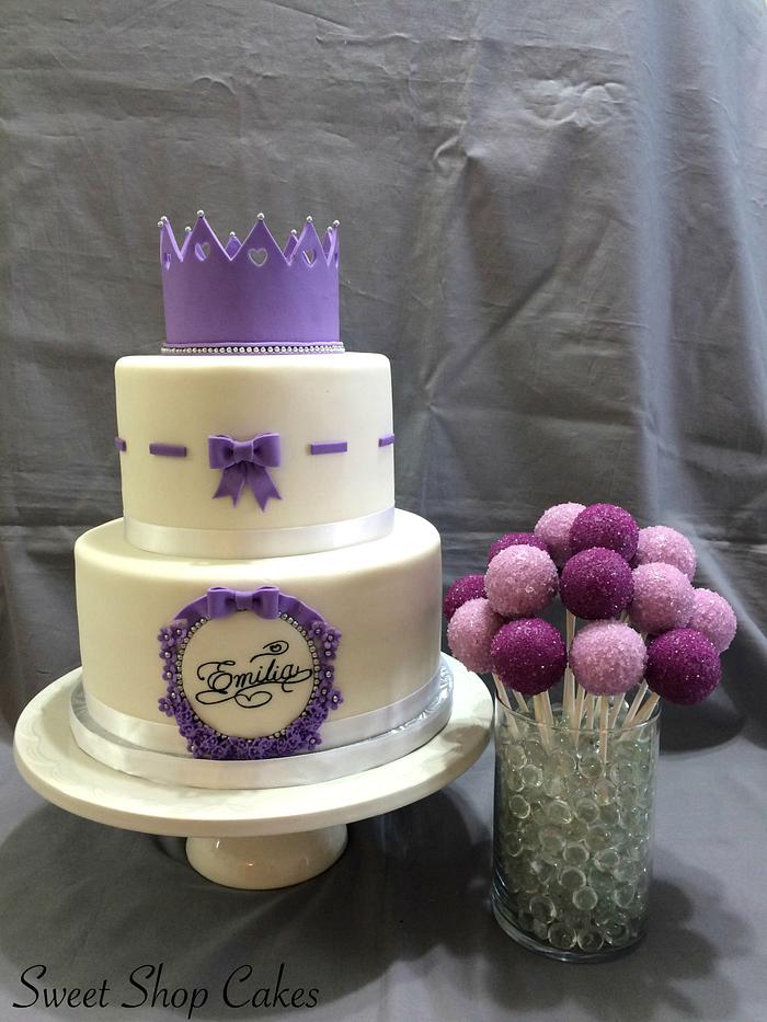 Purple princess cake and cake pops