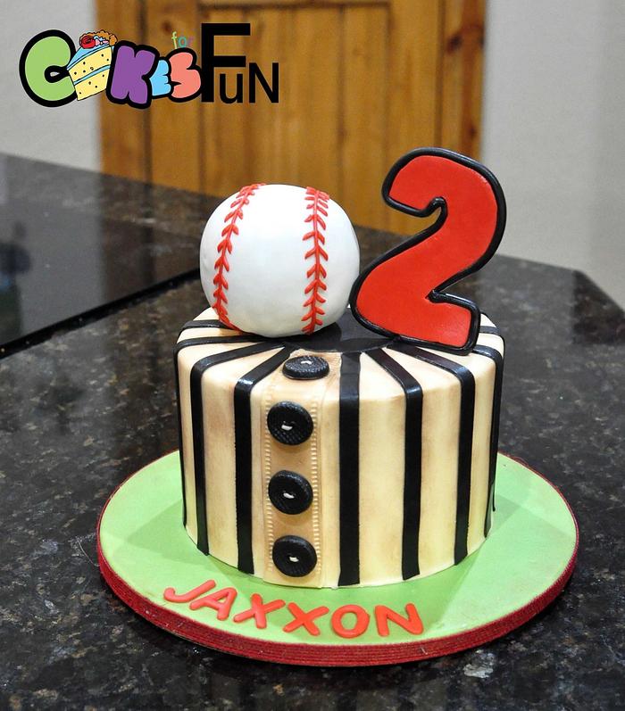 Small baseball themed cake