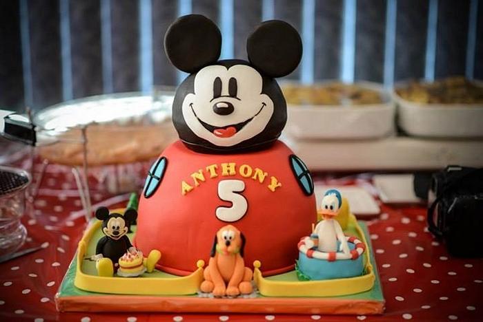 Mickey Mouse Club house cake