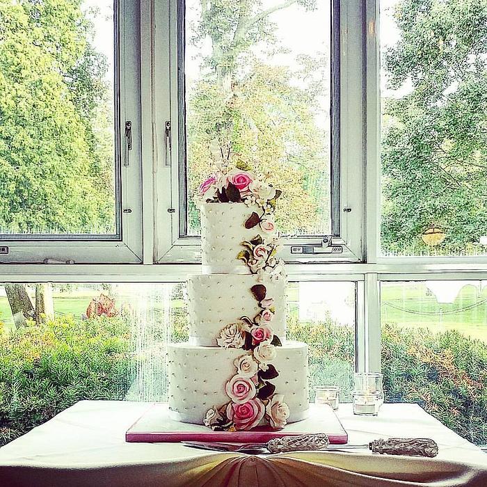 Wedding cake at Niagara on the Lake 