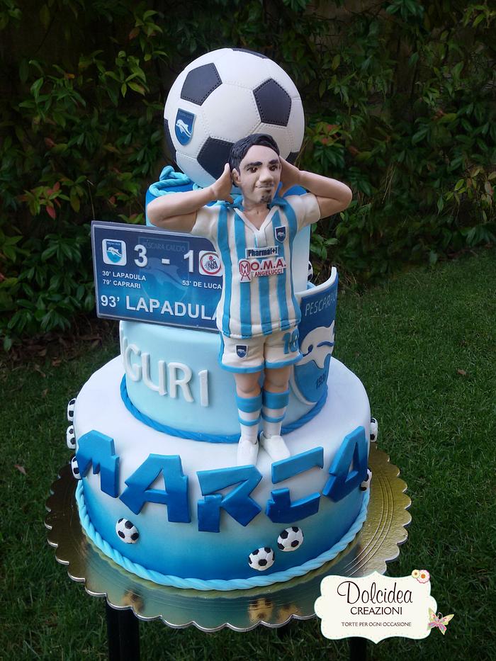 Soccer player Lapadula - Decorated Cake by Dolcidea - CakesDecor