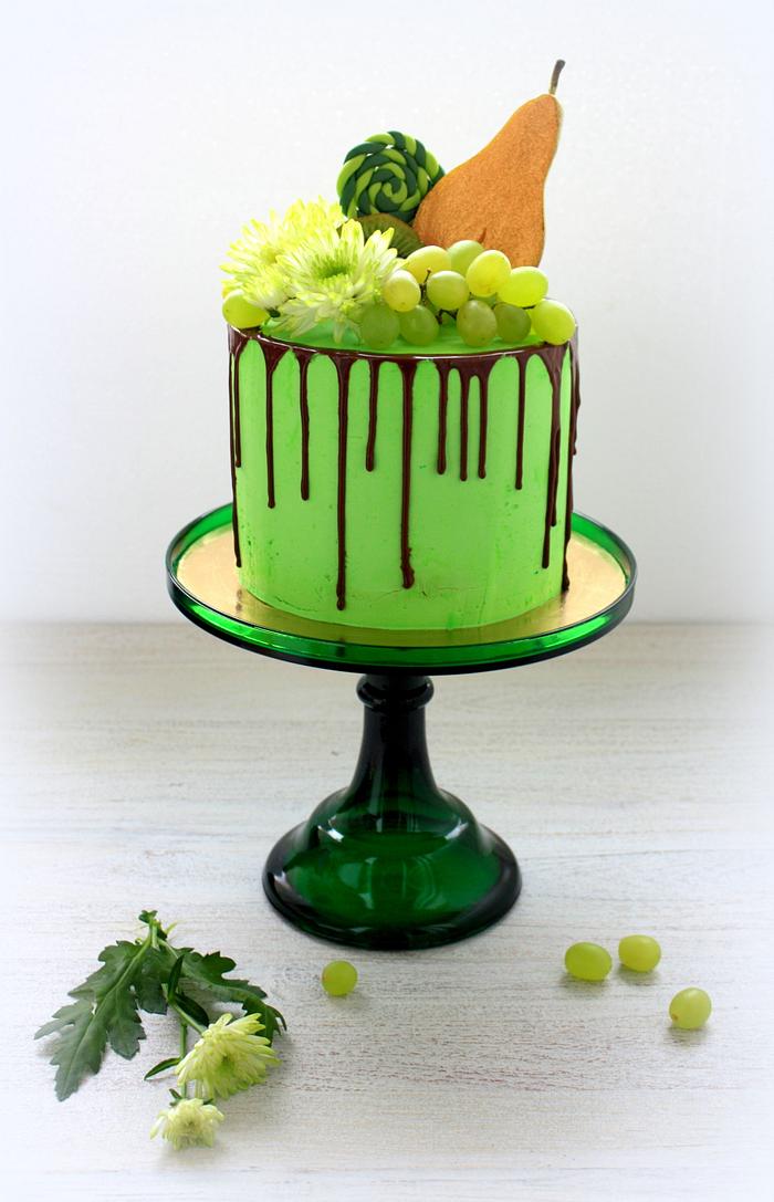 greenery cake with gilded pear