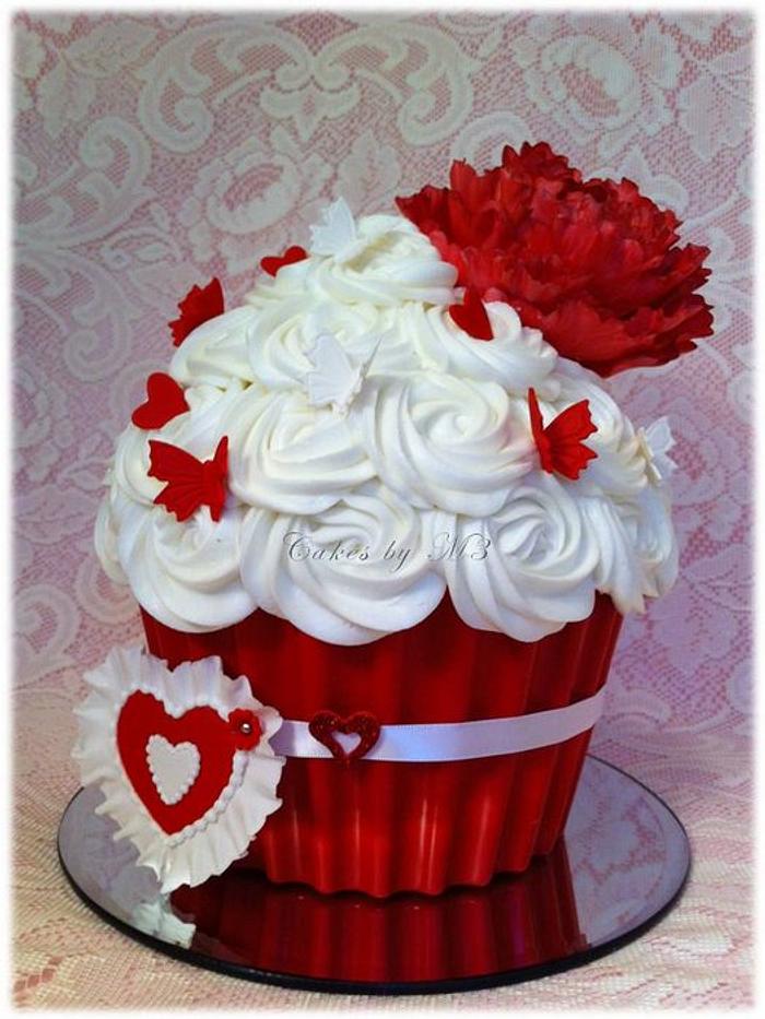Be Mine!! Giant Cupcake