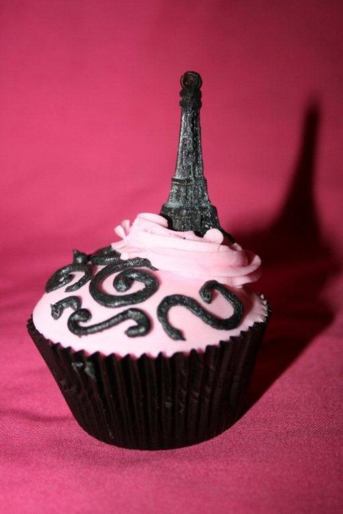 Parisian Themes Cupcakes