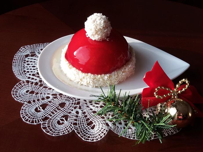 Santa Claus hat cake