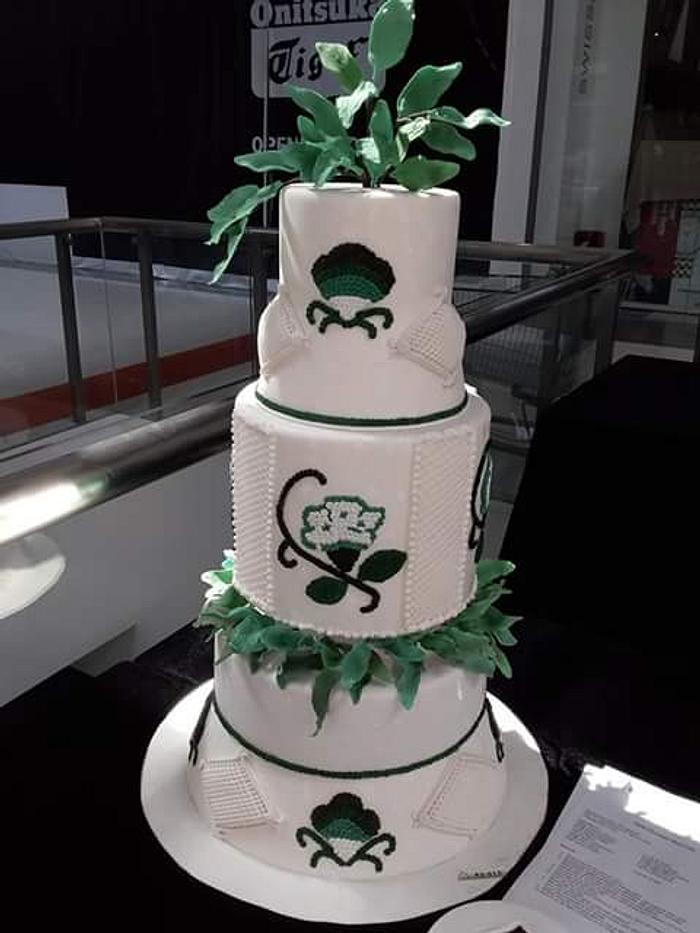 Greenery wedding cake.