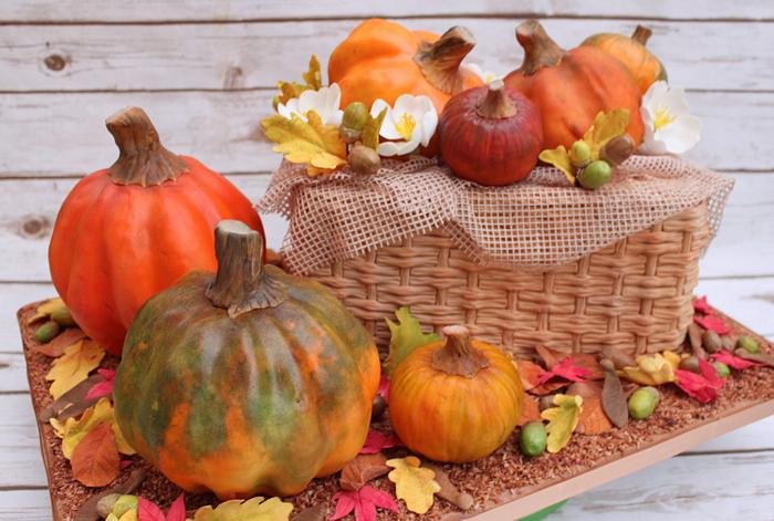 Autumn pumpkin basket 