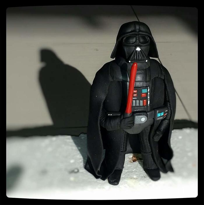 Darth Vader cake topper