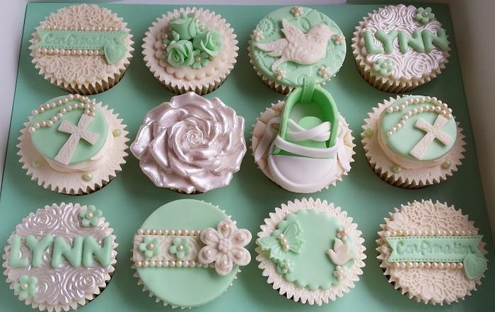 Confirmation "Mint & Ivory" Themed Cupcakes