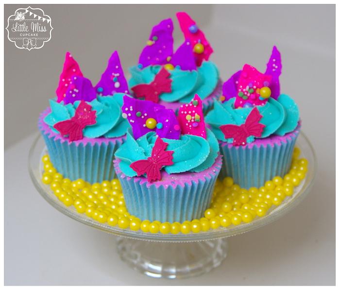 Unicorn Poop Cupcakes