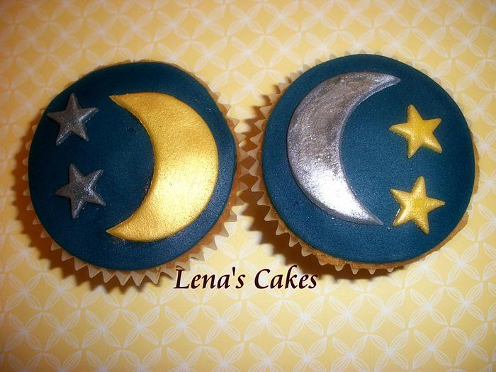 Stars and Moon Cupcakes