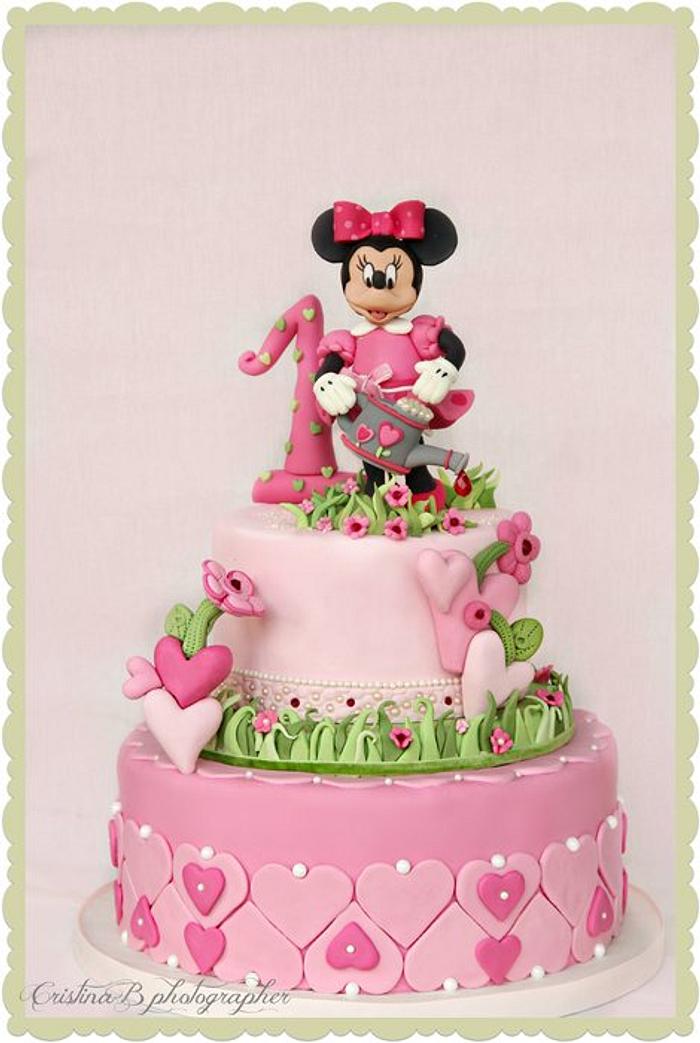  Minny mouse B-Day cake