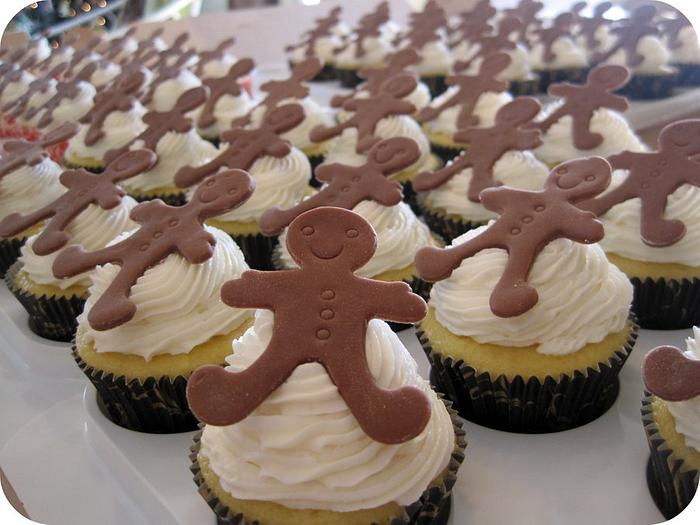 Gingerbread Man cupcakes