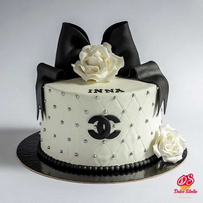Chanel Cake with white roses
