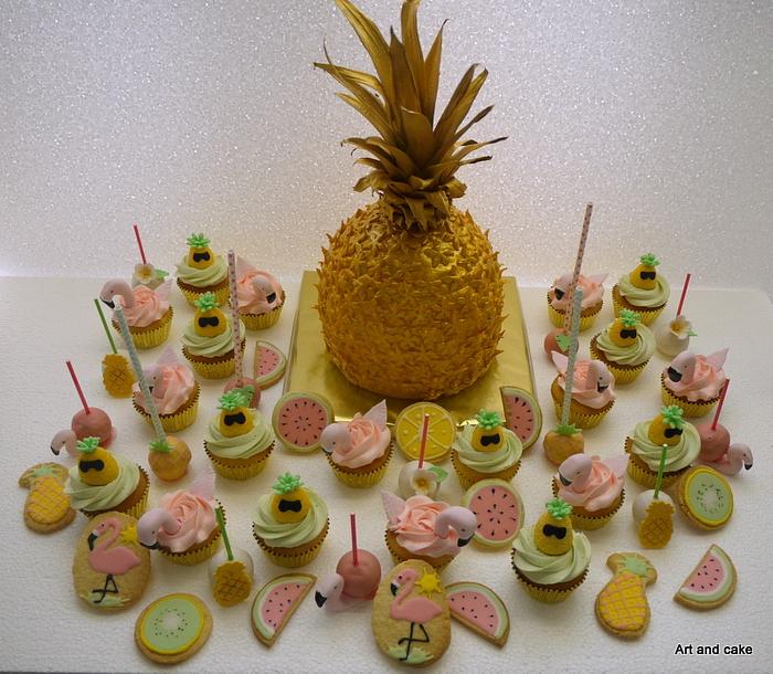 Golden pineapple cake, tropical cupcakes, cakepops and cookies