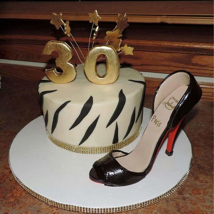 High heel birthday cake