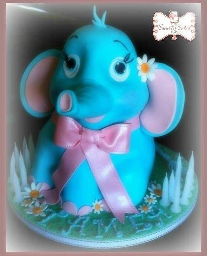 Ellie, the elephant cake